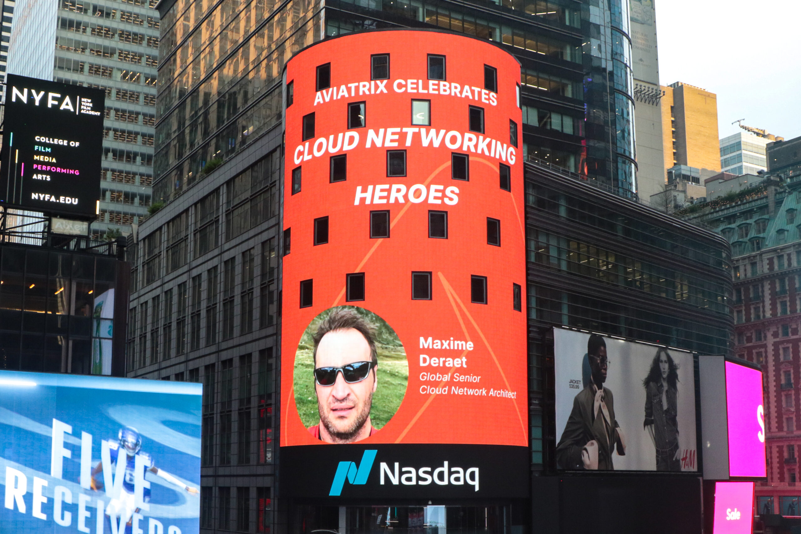 Maxime Deraet's photo on the Nasdaq tower