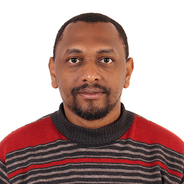 Headshot of Daniel Mwangi, Aviatrix Cloud Networking Hero