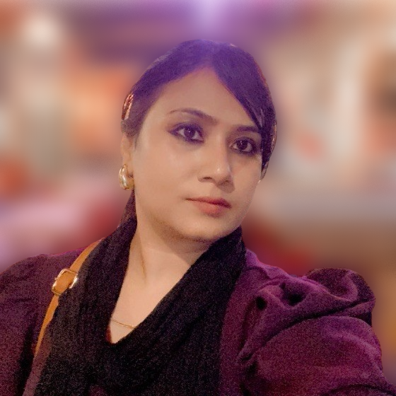 Sundus Hussain headshot